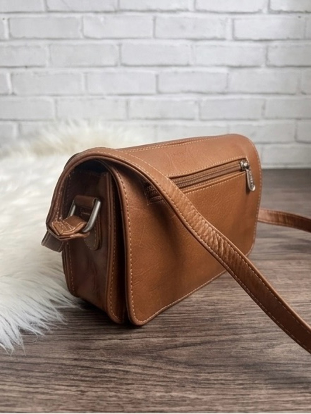 Piel Leather Vintage Crossbody Organizer Bag Saddle Brown Wallet Purse⁠ - Picture 4 of 9